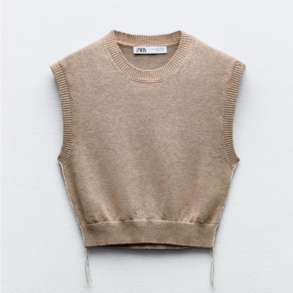 Zara Beige Knit Sleeveless Crop Top